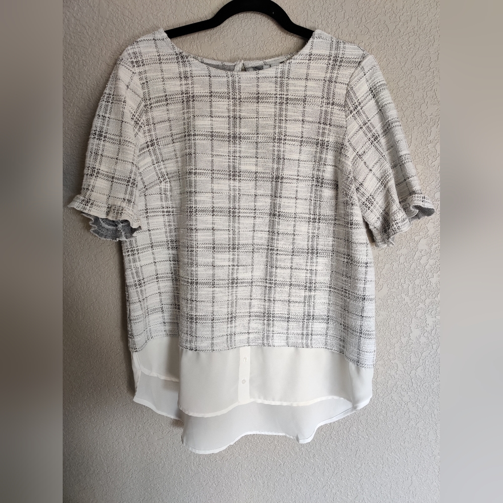 Elle blouse sweater button down combo